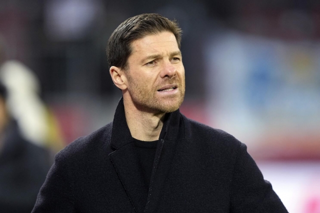 chelsea-hlv-xabi-alonso-1707125051.jpg