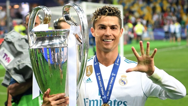 ronaldo-adidas-1707262166.jpg