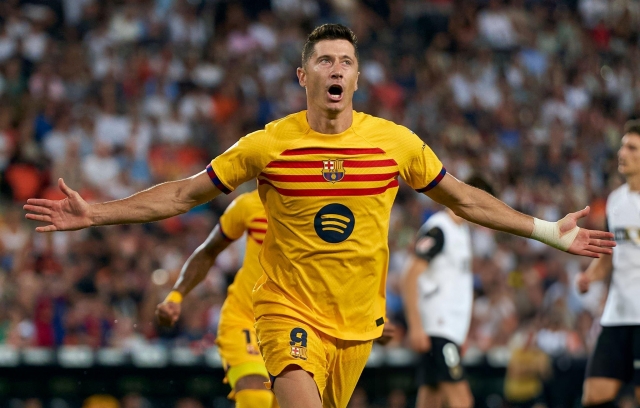 Lewandowski lên tiếng, Barca có 3 điểm đầu tiên tại mùa giải mới 514846