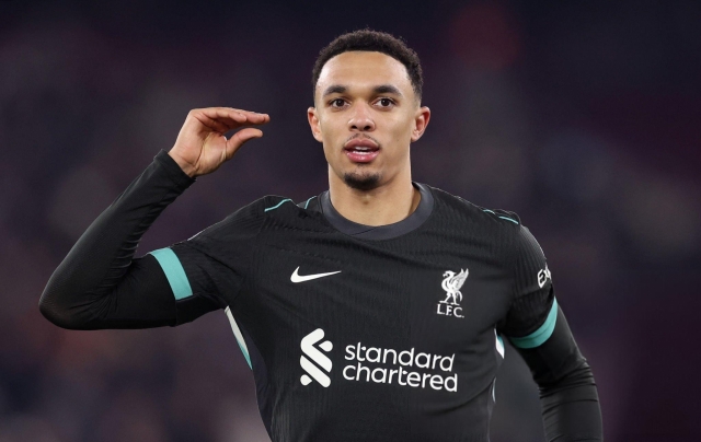 Arnold 'bắn tín hiệu' tiếp tục gắn bó với Liverpool 576279