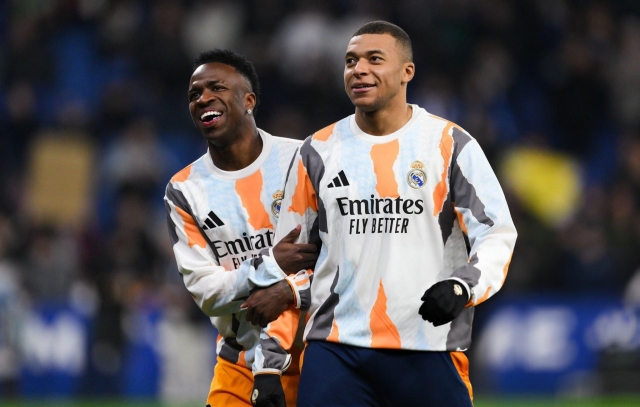'Tị nạnh' Mbappe, Vinicius ra điều kiện ở lại Real 588795