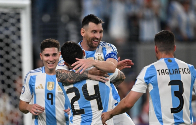 Messi sẽ dự World Cup 2026? HLV Argentina lên tiếng 588826