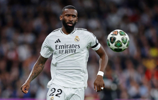 Xabi Alonso xác định xong tiền vệ đẳng cấp thay thế Luka Modric 643736