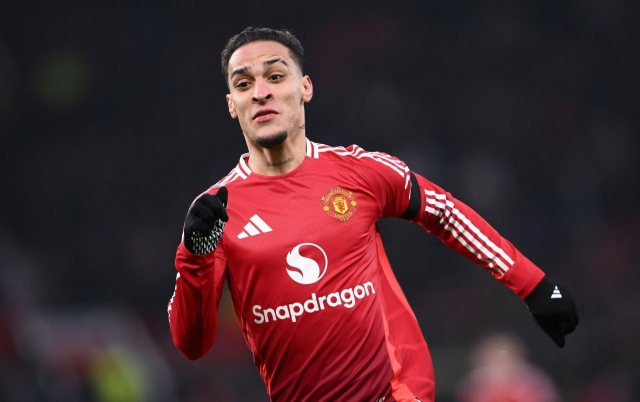 Chuyển nhượng MU 21/6: Emi Martinez muốn tới Old Trafford; Antony gia nhập 'ngựa ô' Serie A? 653321