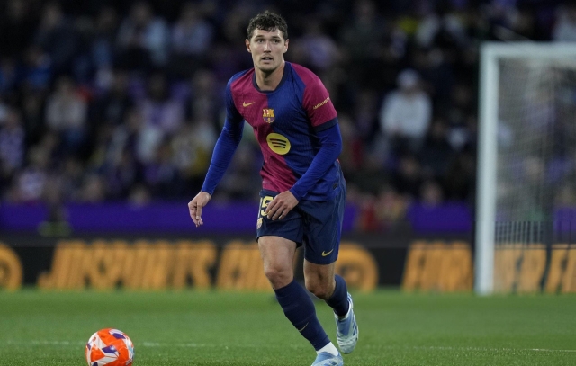 Barca 'lăm le' trung vệ hay bậc nhất nước Anh 654581