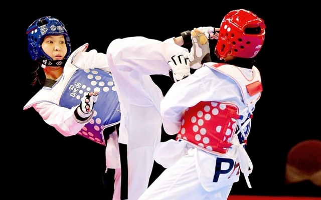 Tin thể thao 23/10: Hot girl MMA Việt Nam đại náo Lion Championship 207246