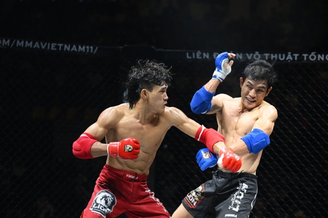 Tin thể thao 23/10: Hot girl MMA Việt Nam đại náo Lion Championship 207247