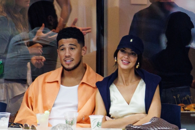 Kendall Jenner bí mật chia tay sao bóng rổ NBA Devin Booker 221526