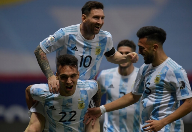Trực tiếp Argentina 1-0 Colombia: Đôi công hấp dẫn 60773