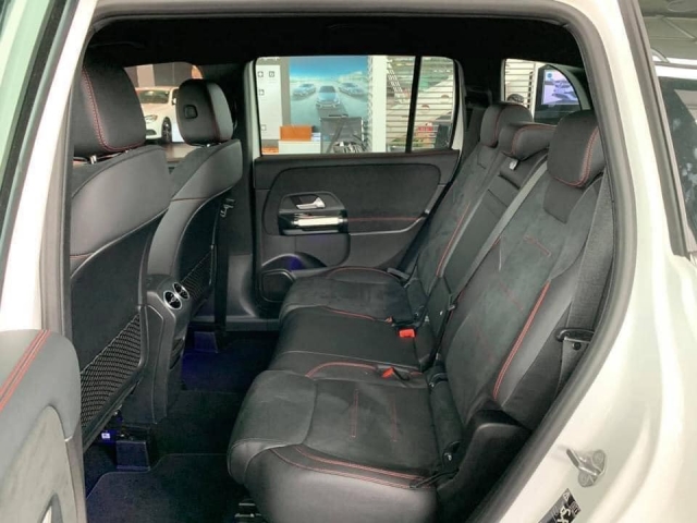 Ghế hành khách Mercedes GLB 200 AMG