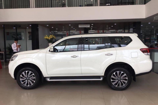 Thân xe Nissan Terra