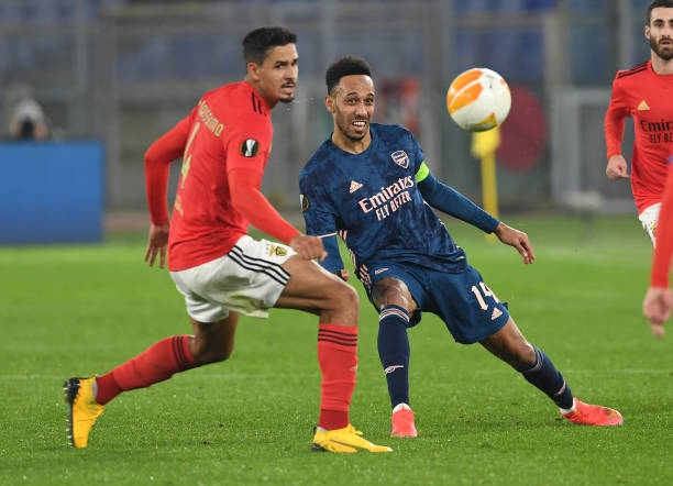 Trực tiếp Benfica 1-1 Arsenal: Arsenal liên tục dồn ép Ảnh 1