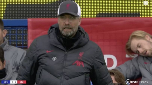 Thủ thành Liverpool bỗng nổi tiếng sau sự cố bất đắc dĩ Ảnh 1
