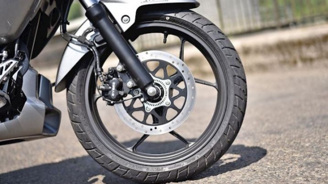 Bánh xe Suzuki Intruder 150