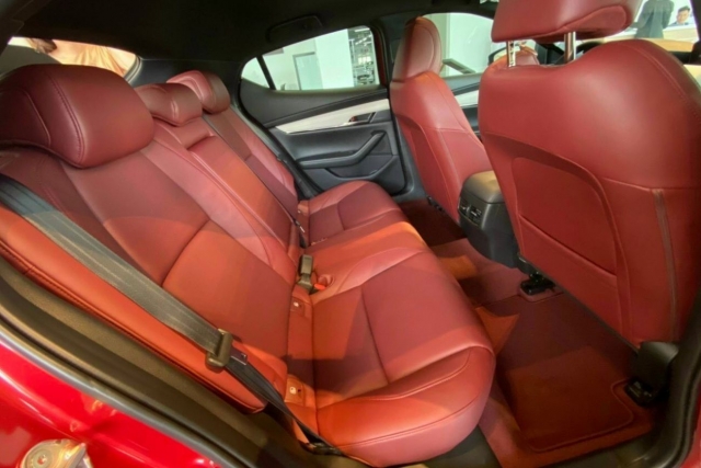 Ghế hành khách Mazda 3