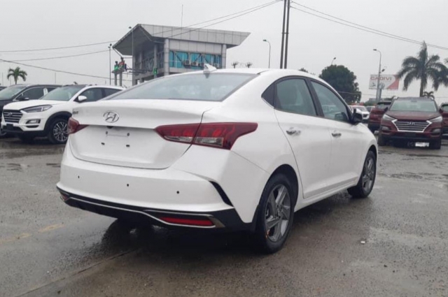 Ngoại thất Hyundai Accent 2021