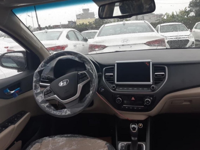 Nội thất Hyundai Accent 2021