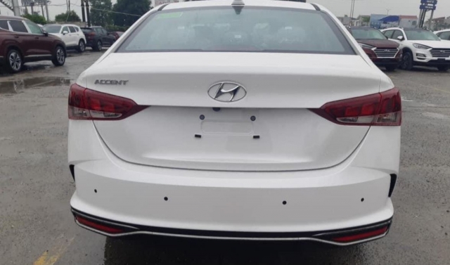 Đuôi xe Hyundai Accent 2021