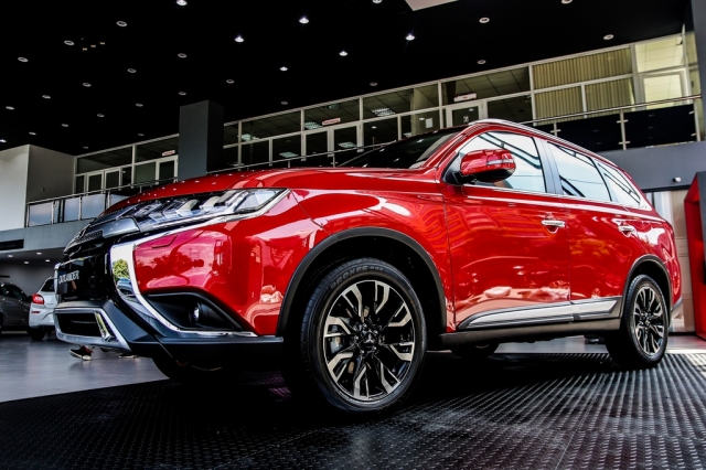 Mitsubishi Outlander 2.0 CVT