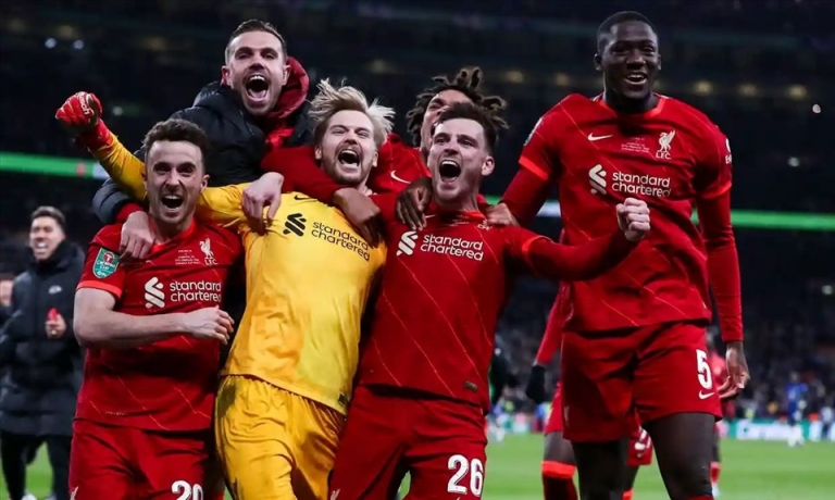 Phía trước Liverpool là 11 trận đấu quan trọng