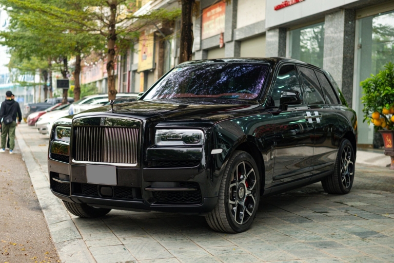 BRUSSELS  JAN 9 2020 New 2020 RollsRoyce Cullinan Black Badge luxury SUV  car showcased at the Brussels Autosalon 2020 Motor Show Stock Photo  Alamy