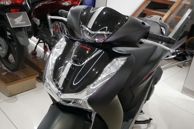 Honda SH 2019 màu đen mờ mới đội giá lên đến 120 triệu khi về đại lý