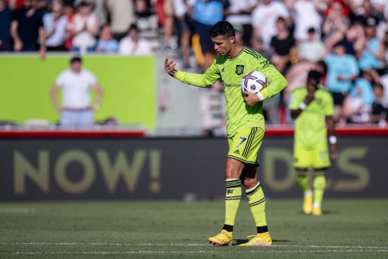 MU chính thức ra quyết định về tương lai của Ronaldo 172913