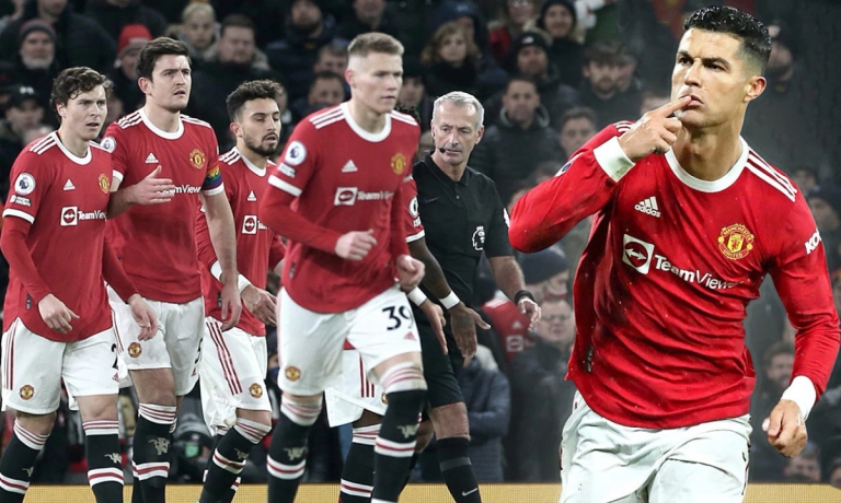 MU chính thức ra quyết định về tương lai của Ronaldo 172925