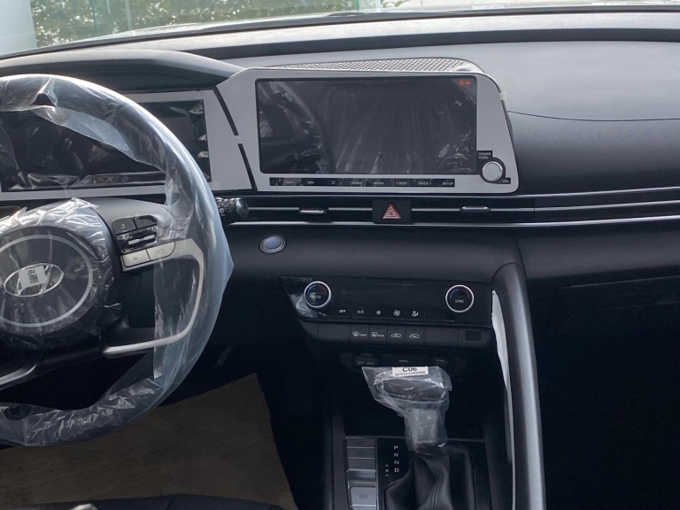 hyundai-elantra-2023-6