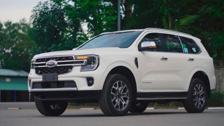 ford-everest-2023-2