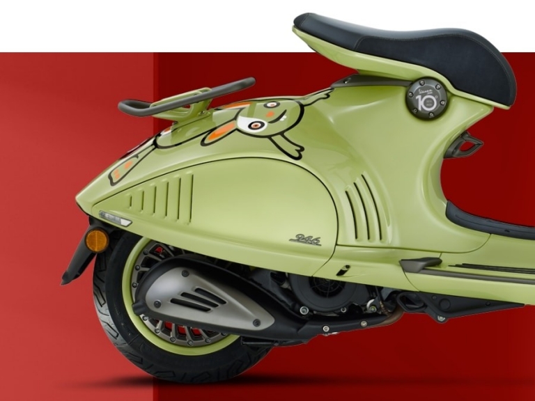 vespa-946-2023-1-1674702583.jpg