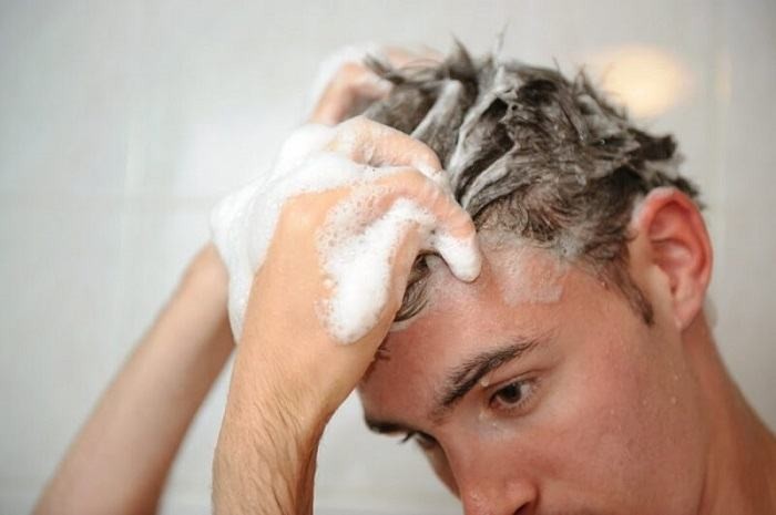 4 Cách chăm sóc tóc cho nam giới thần tốc hiệu quả