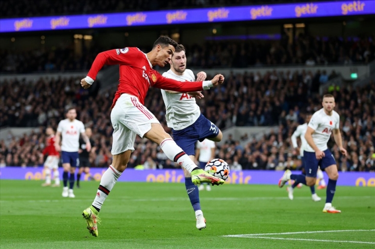 Conte, Ronaldo, Messi, Tottenham, MU - chủ đề có thể khiến hâm mộ bóng đá cảm thấy thích thú vì đây là những chủ đề hot nhất trong giới thể thao, tương tác và theo dõi để biết thêm chi tiết.