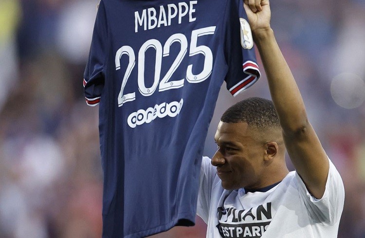 mbappe-gia-han-psg2-1674649447.jpg