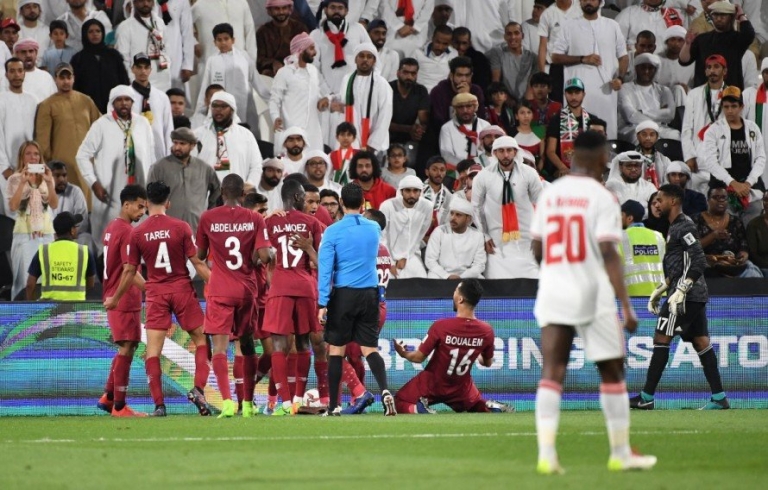 HLV Qatar: 'World Cup 2022 là thành quả của nhiều năm hy sinh' 219937