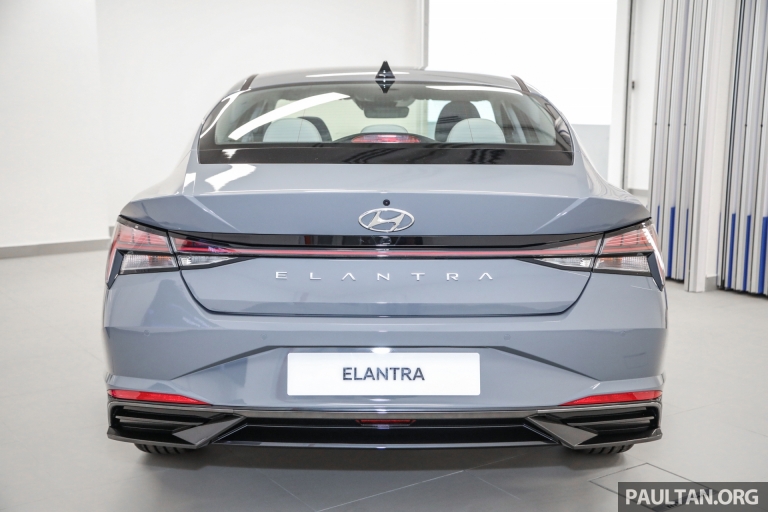 Hyundai Elantra 2021  Lột xác hoàn toàn  Thách thức Honda Civic và Mazda3  Autodailyvn  YouTube