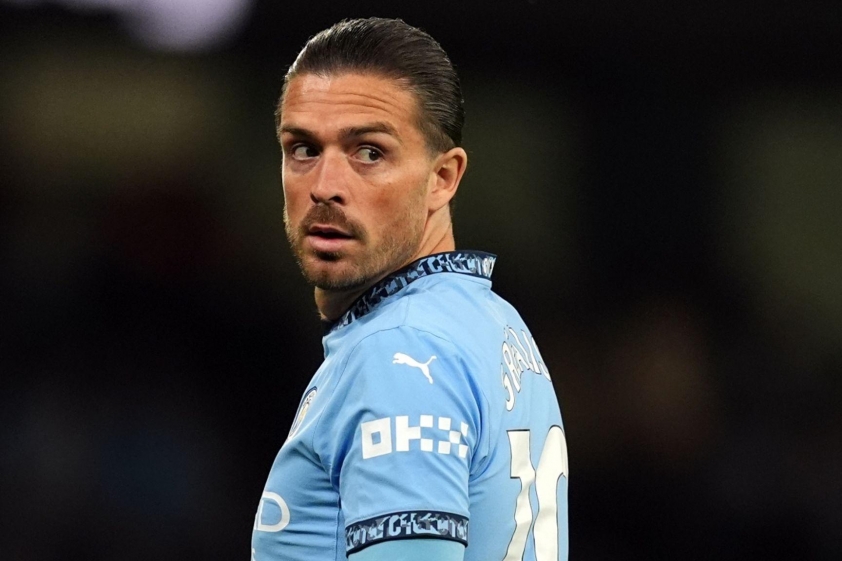 CĐV Man United nhận án phạt nặng khi tấn công ngôi sao Man City 666494