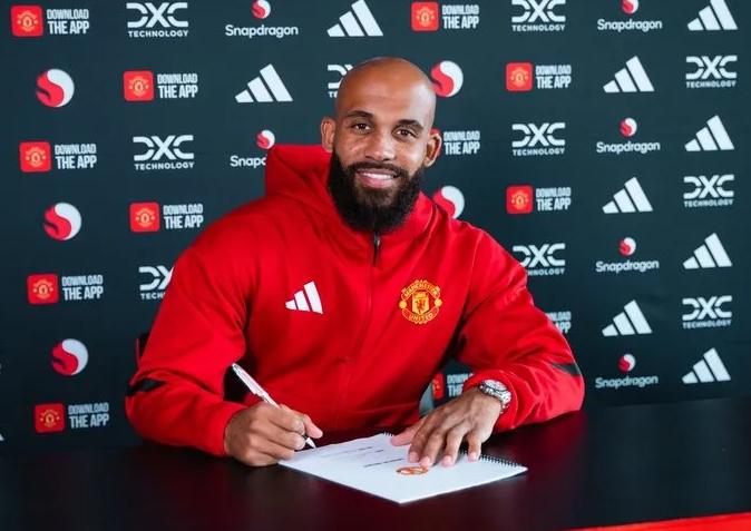 mbeumo-manchester-united-chuyen-nhuong