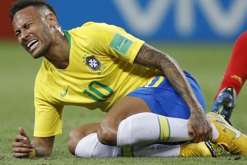 Neymar chính thức bị lật tẩy chiêu trò
