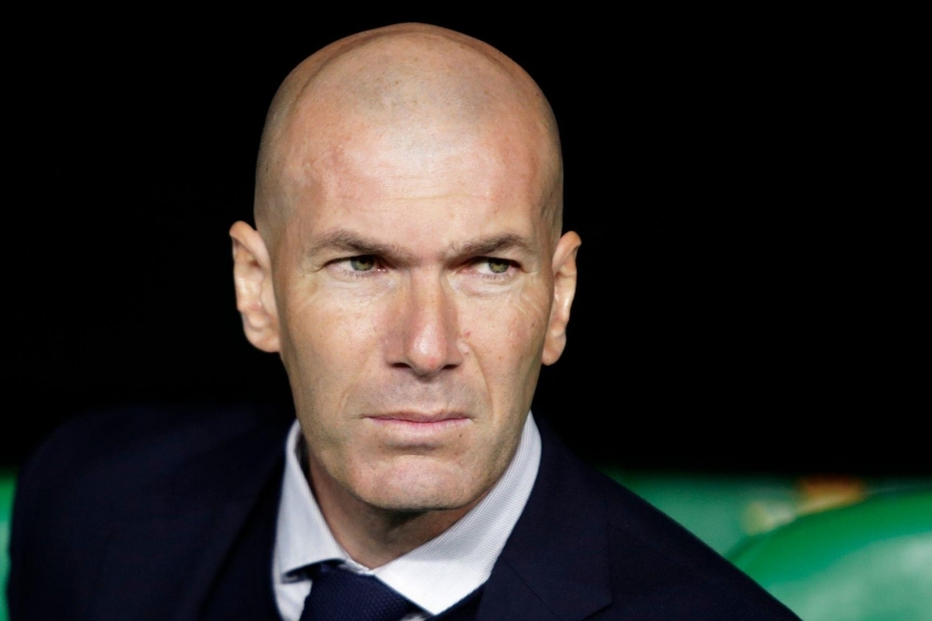 Zidane có bến đỗ mới gây sốc   700784