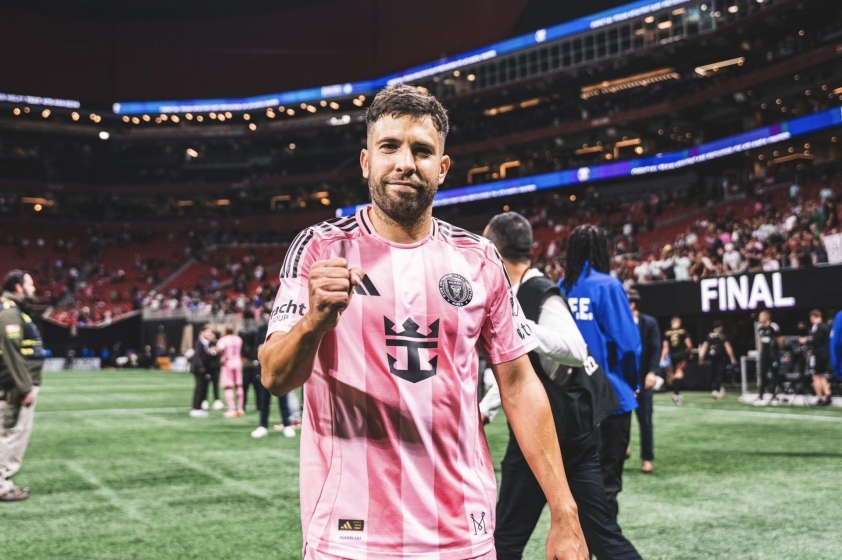 CHÍNH THỨC: Huyền thoại Jordi Alba thông báo giải nghệ 718041