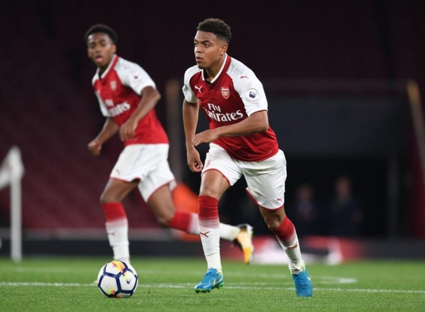 Cựu cầu thủ 'rẻ mạt' của Arsenal đang được so sánh với Messi 718266