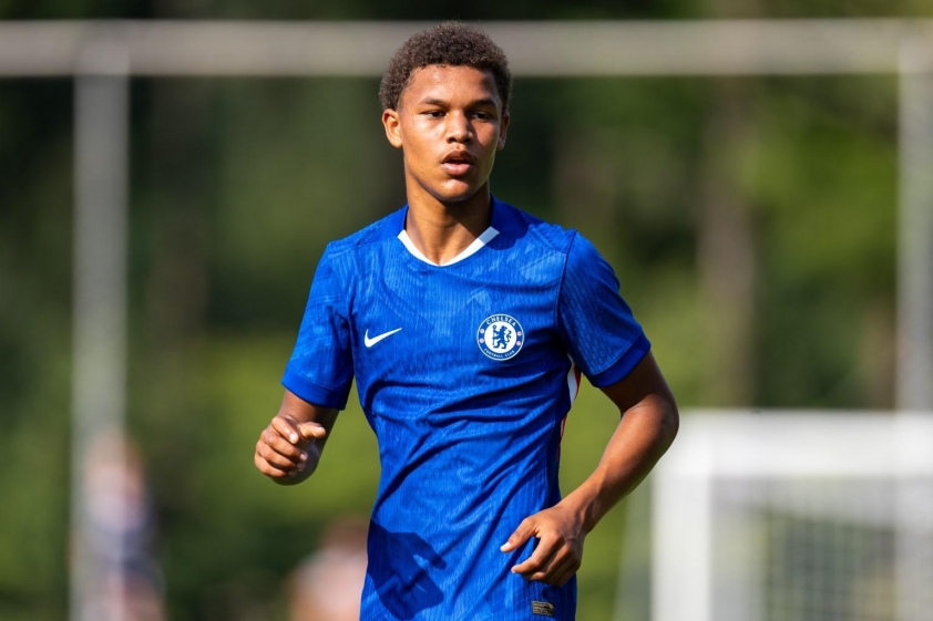Chelsea gây sốc với tài năng 15 tuổi triển vọng của bóng đá Anh 4 Thiên tài 15 tuổi của nước Anh