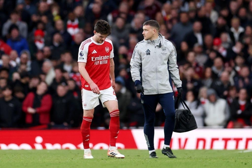 "Arsenal gặp khó khăn khi tin xấu liên tiếp ập đến" 4 Arsenal đối mặt với chấn thương