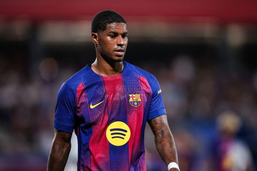 "Barcelona thua Real Madrid: Ngôi sao bị chỉ trích ngay lập tức" 4 Ngôi sao Barcelona bị chỉ trích sau trận đấu siêu kinh điển