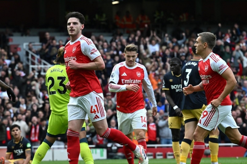 Mikel Arteta không cho 6 cầu thủ chủ chốt của Arsenal ra sân đấu 4 558093379_1358760608954723_72376