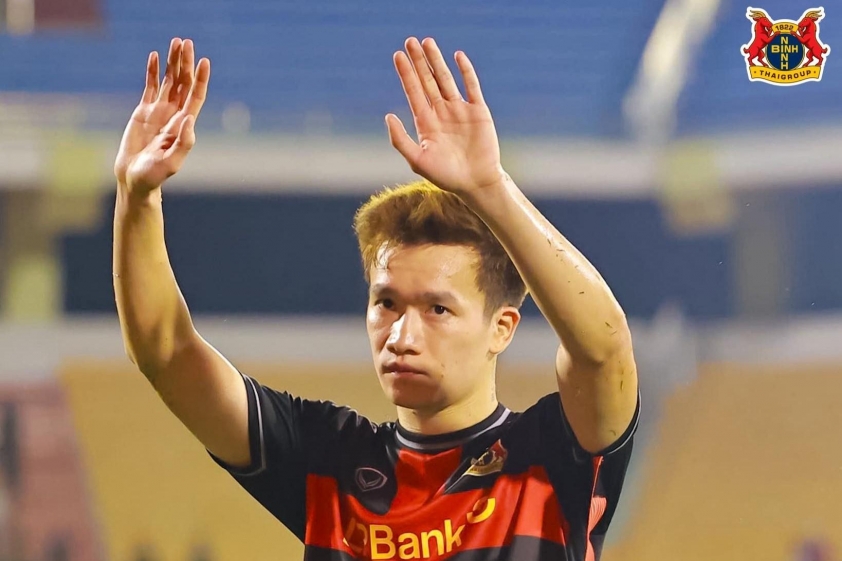 Hoàng Đức chia sẻ điều gì sau trận đấu đáng thất vọng của đội? 4 575960741_122135495702947304_448