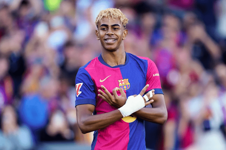 Lamine Yamal lập kỷ lục chưa từng có trong bóng đá thế giới 5 Lamine Yamal thiết lập kỷ lục chưa từng có trong lịch sử bóng đá 736605