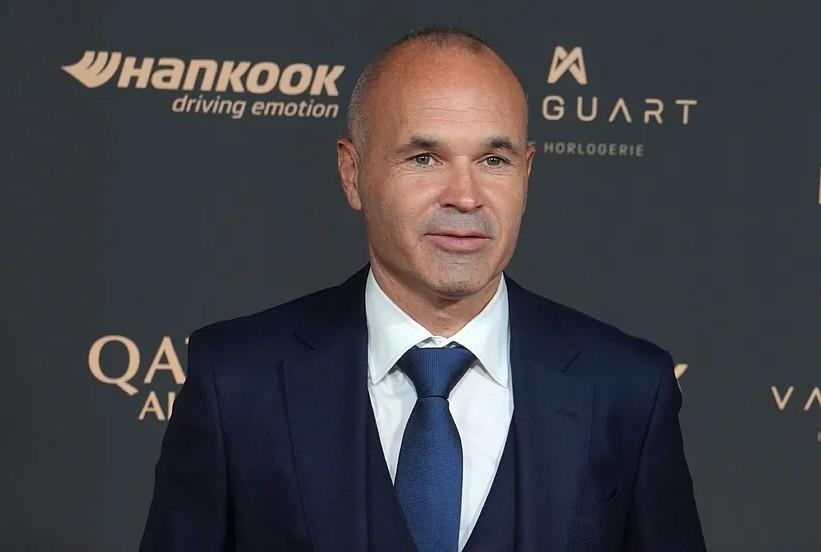 Shock: Huyền thoại Iniesta bị cáo buộc lừa đảo 4 Huyền thoại Barcelona, Iniesta bị tố lừa đảo 739810