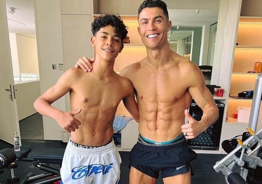 Ronaldo chia sẻ thông điệp cảm động về cậu con trai của mình 5 2-684ece7178ccc